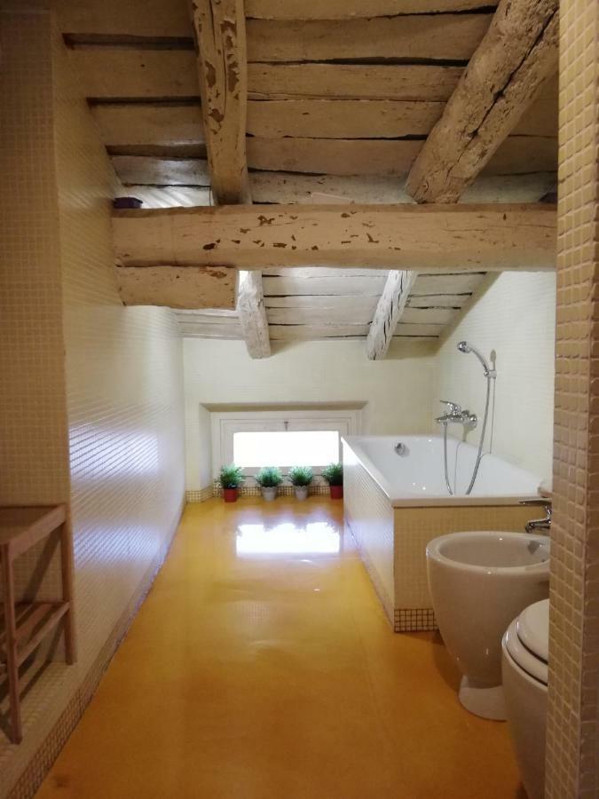 I Tre Camini Apartment Bologna Bagian luar foto
