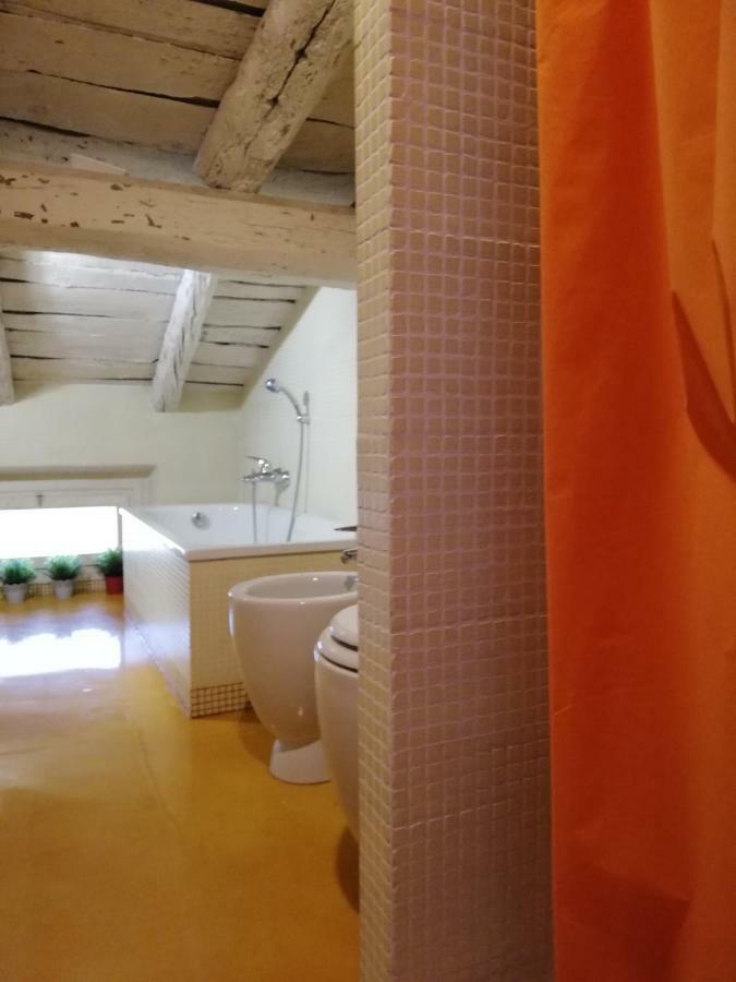 I Tre Camini Apartment Bologna Bagian luar foto